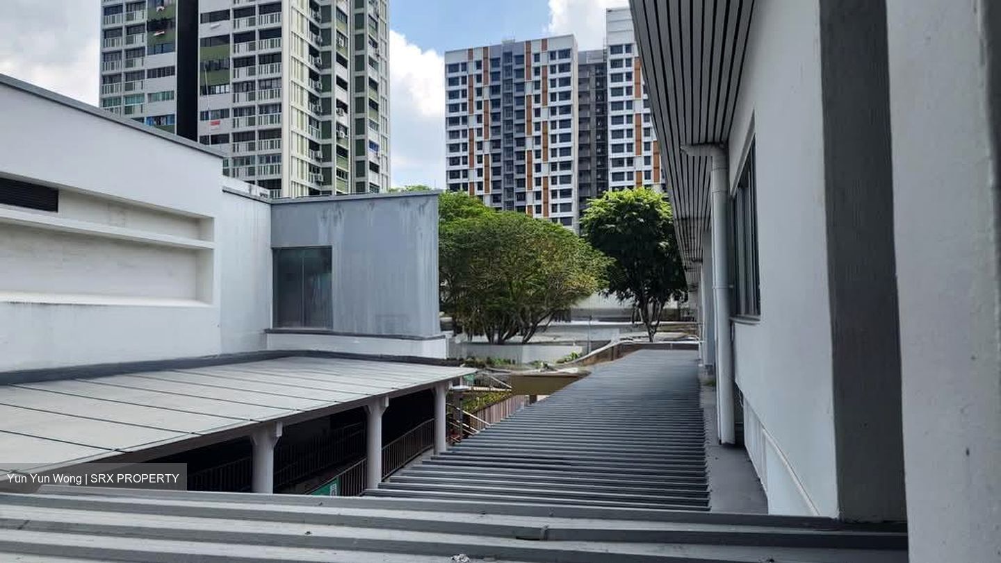 Ang Mo Kio Avenue 8 (D20), Shop House #601907571